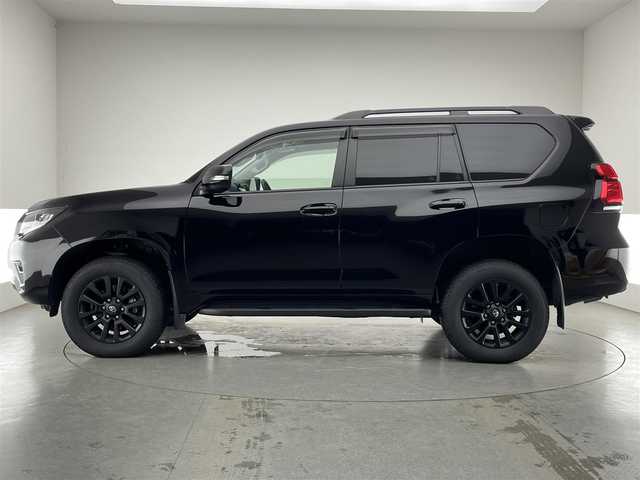 トヨタ ランドクルーザー プラド TX Lパッケージ マットブラED 愛知県 2023(令5)年 1.1万km ブラック 純正９型ＤＡナビ　ムーンルーフ　全方位カメラ　黒革　禁煙　ＥＴＣ２．０　ベンチレーション　シートヒーター　セーフティセンス　衝突軽減　ＢＳＭ　追従クルコン　ＬＥＤオートライト　ルーフレール　電動シート　ヘッドライトウォッシャー　フォグランプ　コーナーセンサー　