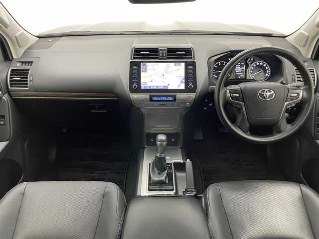 トヨタ ランドクルーザー プラド TX Lパッケージ マットブラED 愛知県 2023(令5)年 1.1万km ブラック 純正９型ＤＡナビ　ムーンルーフ　全方位カメラ　黒革　禁煙　ＥＴＣ２．０　ベンチレーション　シートヒーター　セーフティセンス　衝突軽減　ＢＳＭ　追従クルコン　ＬＥＤオートライト　ルーフレール　電動シート　ヘッドライトウォッシャー　フォグランプ　コーナーセンサー　