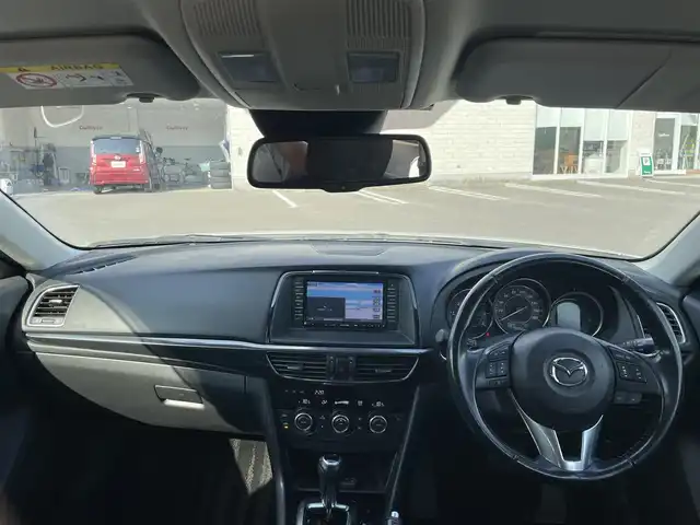 マツダ アテンザ ワゴン XD 宮崎県 2014(平26)年 7.9万km スノーフレイクホワイトパールマイカ 純正ナビ（GA9K3）/（DVD再生有り）/純正アルミホイール/純正フロアマット/クルーズコントロール/バックカメラ/ルーフレール/純正LEDヘッドライト/MTモード付AT/スマートキー/パワーステアリング/パワーウィンドウ/ABS/ETC/フルセグ/コーナーセンサー