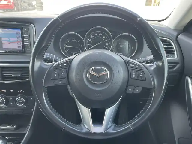 マツダ アテンザ ワゴン XD 宮崎県 2014(平26)年 7.9万km スノーフレイクホワイトパールマイカ 純正ナビ（GA9K3）/（DVD再生有り）/純正アルミホイール/純正フロアマット/クルーズコントロール/バックカメラ/ルーフレール/純正LEDヘッドライト/MTモード付AT/スマートキー/パワーステアリング/パワーウィンドウ/ABS/ETC/フルセグ/コーナーセンサー