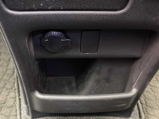 トヨタ ヴォクシー ZS 埼玉県 2014(平26)年 8万km ホワイトパールクリスタルシャイン 純正メモリナビ/　　BT/フルセグ/バックカメラ/両側パワースライドドア/LEDオートライト/純正16インチアルミホイール/アイドリングストップ/ステアリングスイッチ/スマートキー2本/ETC