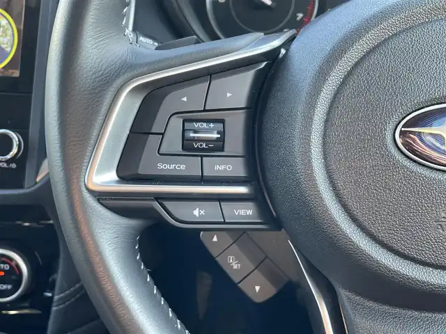 スバル インプレッサ スポーツ 2．0i－L アイサイト 青森県 2019(令1)年 1.8万km クリスタルホワイトP ワンオーナー/純正8インチメモリナビ【NR-MZ300-BIN-4】/(AM/FM/CD/DVD/MusicFolder/iPod/Bluetooth/フルセグTV)/バック/サイド/アイサイト/・プリクラッシュブレーキ/・全車速追従機能付クルーズコントロール/・定速クルーズコントロール/・アクティブレーンキープ/・AT誤発進/誤後進抑制制御/後側方警戒支援システム/横滑り防止/オートビークルホールド/電動パーキングブレーキ/社外18インチアルミホイール/Panasonic前方ドライブレコーダー【CA-DR03TDFA】/革巻きステアリング/パドルシフト/ステアリングスイッチ/シートメモリー(D)/パワーシート(D/N)/純正フロアマット/USB端子/アクセサリーソケット/スペアキー×1/エンジンスターター/保証書/取扱説明書/ナビ取扱説明書