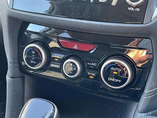 スバル インプレッサ スポーツ 2．0i－L アイサイト 青森県 2019(令1)年 1.8万km クリスタルホワイトP ワンオーナー/純正8インチメモリナビ【NR-MZ300-BIN-4】/(AM/FM/CD/DVD/MusicFolder/iPod/Bluetooth/フルセグTV)/バック/サイド/アイサイト/・プリクラッシュブレーキ/・全車速追従機能付クルーズコントロール/・定速クルーズコントロール/・アクティブレーンキープ/・AT誤発進/誤後進抑制制御/後側方警戒支援システム/横滑り防止/オートビークルホールド/電動パーキングブレーキ/社外18インチアルミホイール/Panasonic前方ドライブレコーダー【CA-DR03TDFA】/革巻きステアリング/パドルシフト/ステアリングスイッチ/シートメモリー(D)/パワーシート(D/N)/純正フロアマット/USB端子/アクセサリーソケット/スペアキー×1/エンジンスターター/保証書/取扱説明書/ナビ取扱説明書