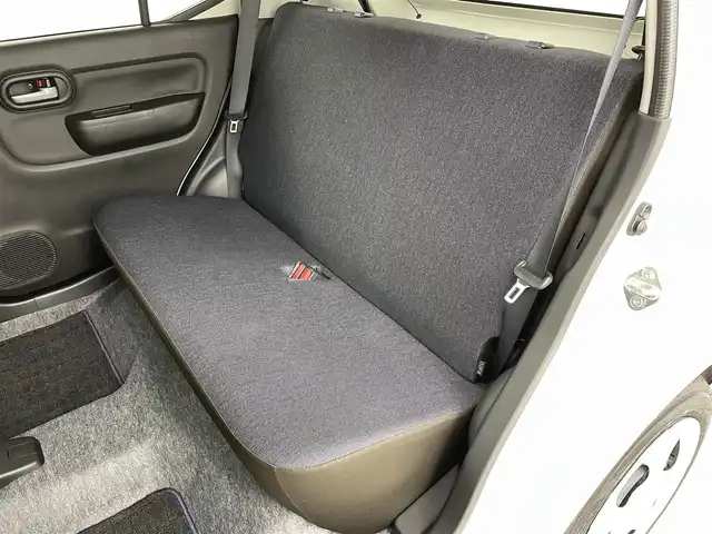 スズキ アルト ハイブリッドS 福島県 2024(令6)年 0.3万km ソフトベージュメタリック スズキセーフティサポート/・デュアルセンサーブレーキサポート/・車線逸脱警報/・誤発進抑制機能/・後退時ブレーキサポート/・オートハイビーム/・先行車発進お知らせ機能/・ふらつき警報/・コーナーセンサー/純正ディスプレイオーディオ/ナビ機能なし/・BT.USB.アップルカープレイ.アンドロイドオート/バックカメラ/LEDヘッドライト/シートヒーター（D）/純正フロアマット/オートライト/純正フロアマット