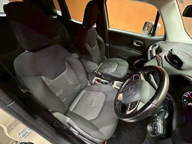 クライスラー・ジープ ジープ レネゲード ロンジチュード 千葉県 2016(平28)年 5.2万km ベージュ ビーツオーディオ　/クルーズコントロール　/レーンキープアシスト/KENWOODナビ　/フルセグTV /バックカメラ　/Bluetooth　/純正アルミホイール　/ETC