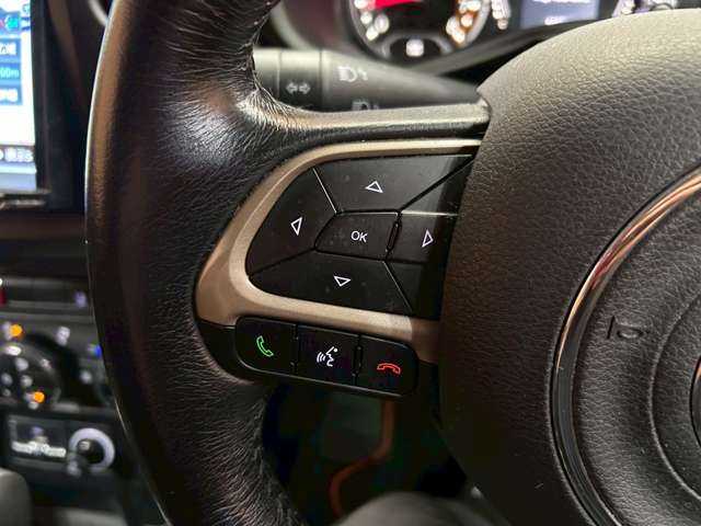 クライスラー・ジープ ジープ レネゲード ロンジチュード 千葉県 2016(平28)年 5.2万km ベージュ ビーツオーディオ　/クルーズコントロール　/レーンキープアシスト/KENWOODナビ　/フルセグTV /バックカメラ　/Bluetooth　/純正アルミホイール　/ETC