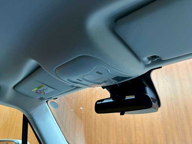 クライスラー・ジープ ジープ レネゲード ロンジチュード 千葉県 2016(平28)年 5.2万km ベージュ ビーツオーディオ　/クルーズコントロール　/レーンキープアシスト/KENWOODナビ　/フルセグTV /バックカメラ　/Bluetooth　/純正アルミホイール　/ETC