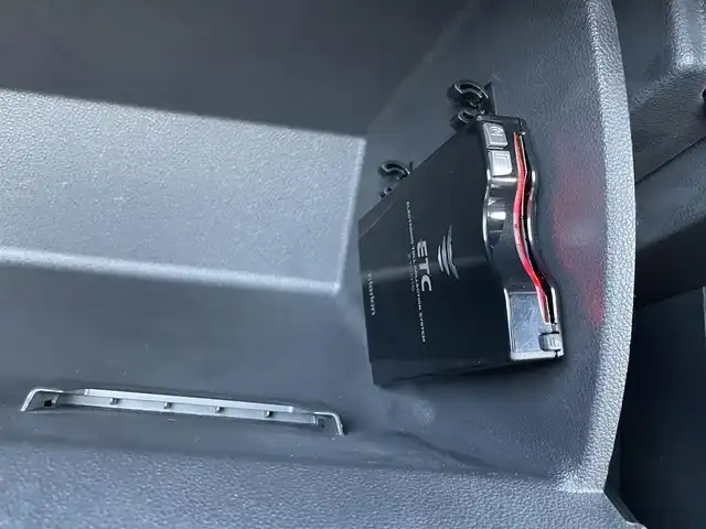 フォルクスワーゲン ザ・ビートル デザイン レザーパッケージ 長野県 2015(平27)年 3.5万km グレー ブラックレザーシート / シートヒーター / 純正ナビ / 地デジTV / bluetooth / CD DVD / クルーズコントロール / プッシュスタート / スマートキー / 16インチAW / ETC / HIDヘッドライト / オートライト / AUX