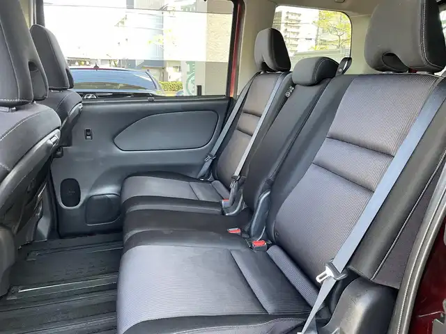 日産 セレナ ハイウェイスター Vセレクション 和歌山県 2018(平30)年 10.2万km マルーンレッド 2トーン 純正ナビ（MM517D-L)/（AM/FM/CD/DVD/SD/フルセグTV/Bluetooth/AUX）/ワンオーナー/両側パワースライドドア/全周囲カメラ/バックカメラ/クリアランスソナー/クルーズコントロール（追従なし）/デュアルバックドア/パーキングアシスト/前方ドライブレコーダー/アイドリングストップ/純正サンバイザー/２．３列目USBポート×２/2トーンカラー/保証書/取扱説明書