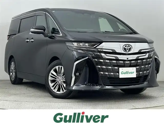 トヨタ アルファードハイブリット Z 道央・札幌 2023(令5)年 1.5万km ブラック ・ワンオーナー/・４WD/・寒冷地仕様/・ツインムーンルーフ/・14インチディスプレイオーディオ/・コネクテッドナビ/　BT/USB/HDMI/Miracast/・プレミアムサウンド8chスピーカー＆ダブルツィーターシステム/・置くだけ充電/・パノラミックビューモニター/・シースルービュー/・デジタルインナーミラー/・前後ドライブレコーダー/・ビルトインETC2.0/・トヨタチームメイトアドバンストパーク/・トヨタセーフティセンス/・プリクラッシュセーフティ/・フロントクロストラフィックアラート/・プロアクティブドライビングアシスト/・レーダークルーズコントロール/・レーントレーシングアシスト/・レーンチェンジアシスト/・ドライバー異常時対応システム/・アダプティブハイビームシステム/・クリアランスソナー/・ブラインドスポットモニター/・AC100V/・nanoeX/・レザーシート/・全席パワーシート/・全席エア/シートヒーター/・パワーバックドア/・両側パワースライドドア/・ステアリングヒーター/・純正エンジンスターター/・LEDヘッドライト