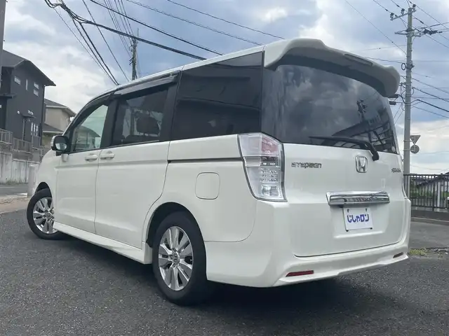 ホンダ ステップワゴン スパーダ S 福岡県 2012(平24)年 9.6万km プレミアムホワイトパール (株)IDOMが運営する【じしゃロン八幡西店】の自社ローン専用車両になります。こちらは現金またはオートローンご利用時の価格です。自社ローンご希望の方は別途その旨お申付け下さい/社外メモリナビ(AVIC-MRZ09)/【Bluetooth・DVD・CD・フルセグTV】/バックカメラ/ＥＴＣ/オートライト/フォグランプ　/ガラスルーフ/両側パワースライドドア　/純正アルミホイール/純正エアロ　/純正フロアマット　/100V電源