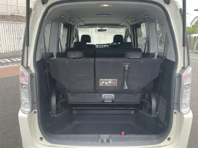 ホンダ ステップワゴン スパーダ S 福岡県 2012(平24)年 9.6万km プレミアムホワイトパール (株)IDOMが運営する【じしゃロン八幡西店】の自社ローン専用車両になります。こちらは現金またはオートローンご利用時の価格です。自社ローンご希望の方は別途その旨お申付け下さい/社外メモリナビ(AVIC-MRZ09)/【Bluetooth・DVD・CD・フルセグTV】/バックカメラ/ＥＴＣ/オートライト/フォグランプ　/ガラスルーフ/両側パワースライドドア　/純正アルミホイール/純正エアロ　/純正フロアマット　/100V電源