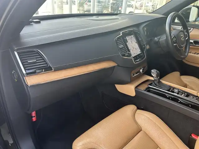 ボルボ ＸＣ９０ D5 AWD インスクリプション 福岡県 2020(令2)年 5.9万km Ｄグリーン アダプティブクルーズコントロール/インテリセーフ/パノラマサンルーフ/harman/kardon/ヘッドアップディスプレイ/茶革シート/全席シートヒーター/前席エアシート　/純正ナビ/全方位カメラ/フルセグTV/Bluetooth/Applecarplay/androidauto/LEDヘッドライト/前後ドライブレコーダー/純正19インチアルミホイール/ETC/取扱説明書/保証書
