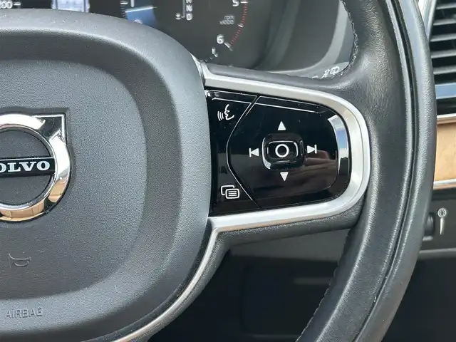 ボルボ ＸＣ９０ D5 AWD インスクリプション 福岡県 2020(令2)年 5.9万km Ｄグリーン アダプティブクルーズコントロール/インテリセーフ/パノラマサンルーフ/harman/kardon/ヘッドアップディスプレイ/茶革シート/全席シートヒーター/前席エアシート　/純正ナビ/全方位カメラ/フルセグTV/Bluetooth/Applecarplay/androidauto/LEDヘッドライト/前後ドライブレコーダー/純正19インチアルミホイール/ETC/取扱説明書/保証書