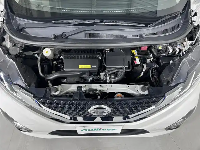 日産 デイズ 佐賀県 2020(令2)年 7.3万km ホワイトパール 純正９インチナビ【MM319D-L】/（TV/CD/DVD/BT/SD/AM・FM）/全方位カメラ/ドライブレコーダー/プロパイロット/衝突軽減システム/レーンキープアシスト/レーダークルーズコントロール/ＥＴＣ２．０/純正ＬＥＤライト/オートライト/純正アルミホイール/純正フロアマット/横滑り防止装置/盗難防止装置