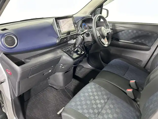 日産 デイズ 佐賀県 2020(令2)年 7.3万km ホワイトパール 純正９インチナビ【MM319D-L】/（TV/CD/DVD/BT/SD/AM・FM）/全方位カメラ/ドライブレコーダー/プロパイロット/衝突軽減システム/レーンキープアシスト/レーダークルーズコントロール/ＥＴＣ２．０/純正ＬＥＤライト/オートライト/純正アルミホイール/純正フロアマット/横滑り防止装置/盗難防止装置