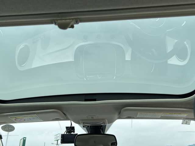 フィアット ５００ スカッコ 山梨県 2017(平29)年 5.1万km ビアンコ・ガーラ ガラスルーフ/beatsスピーカー/社外ナビ/フルセグTV/BT/DVD/CD/ドライブレコーダー前後/純正アルミホイール15インチ/ステアリングリモコン/純正スタッドレス/純正ナビ/積み込み/純正フロアマット/リモコンキー/スペアキー1本