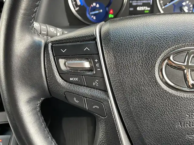 トヨタ ヴェルファイア ハイブリット Z 道央・札幌 2019(平31)年 6.3万km ホワイトパールクリスタルシャイン ・４WD/・衝突軽減ブレーキ/・アルパインナビ/　ＣＤ＆ＤＶＤ＆ＢＴ＆ＴＶ/・バックカメラ/・両側パワースライドドア/・アルパインフリップダウンモニター/・コーナーセンサー/・レーンキープアシスト/・レーダークルーズコントロール/・オートエアコン/・オートライト/・オートリトラミラー/・ブラインドスポットモニター/・デジタルインナーミラー/・前方ドライブレコ―ダー/・プッシュスタート/・スマートキー/・ハンズフリー/・ステアリングスイッチ/・ＭＴ付ＡＴ/・ビルトインＥＴＣ/・純正フロアマット/・ウィンカーミラー/・ドアバイザー/・フォグライト