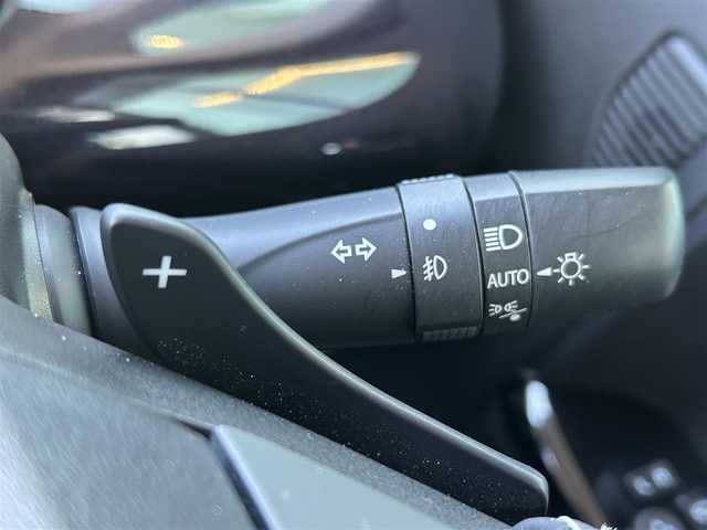 スズキ スペーシア カスタム HYBRID XS ターボ 島根県 2022(令4)年 0.6万km インディゴブルーメタリック デュアルカメラブレーキサポート/純正9インチナビ/フルセグTV/Bluetooth/USB/全方位カメラ/純正アルミホイール付きスタッドレス積み込み/レーダークルーズコントロール/両側パワースライドドア/LEDオートライト/ハーフレザー調シート/シートヒーター /ビルトインETC/ステアリングスイッチ/純正フロアマット/純正ドアバイザー/スマートキー/プッシュスタート /パドルシフト