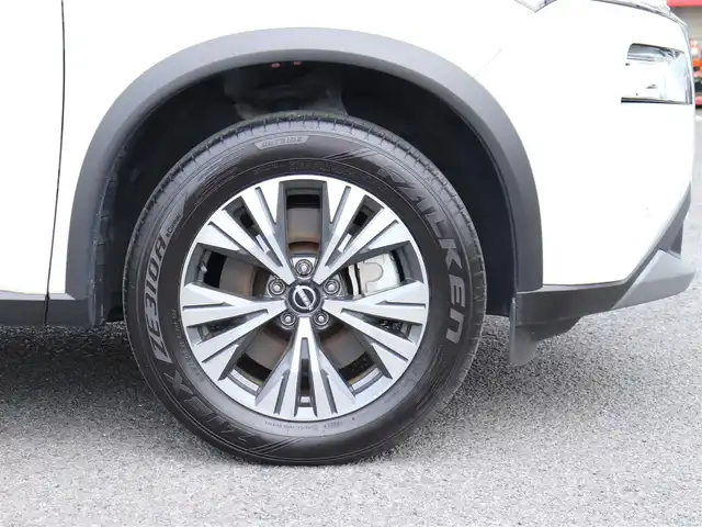 日産 エクストレイル X e－4ORCE 神奈川県 2022(令4)年 0.9万km ブリリアントホワイトパール ワンオーナー/ETC2.0 /ドラレコ前後/インテリジェントアラウンドビューモニター/ブラインドスポットモニター/純正メモリナビ/純正フルセグテレビ/バックカメラ/クルーズコントロール/プッシュスタート/運転席パワーシート/純正LEDヘッドライト/プロパイロット/メッキインサイドドアハンドル/12.3インチフルカラーディスプレイ/センタートレイ照明