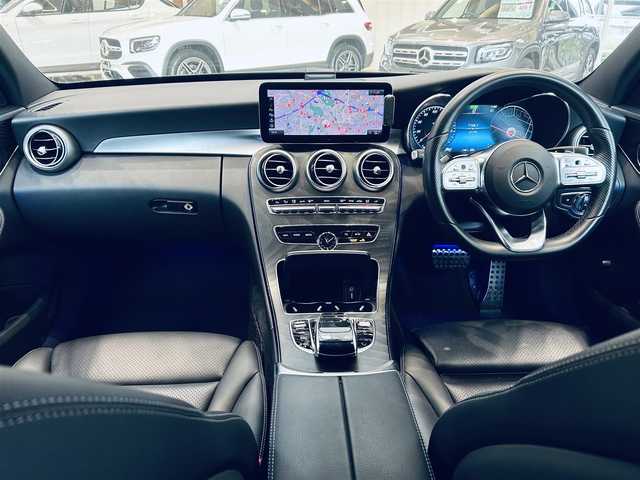 メルセデス・ベンツ Ｃ２００ ワゴン ローレウスエディション 大阪府 2020(令2)年 4.8万km オブシディアンブラック ワンオーナー/レーダーセーフティ/HUD/ACC/黒革/メモリ付きパワーシート/シートヒーター/純正ナビ/TV/バックカメラ/applecarplay/純正18インチAW/LEDヘッドライト/アンビエントライト/電動リアゲート/ワイヤレス充電/ブラインドスポット