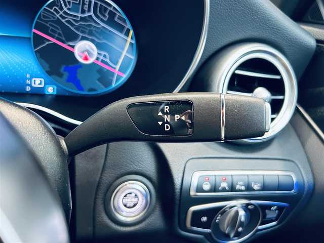 メルセデス・ベンツ Ｃ２００ ワゴン ローレウスエディション 大阪府 2020(令2)年 4.8万km オブシディアンブラック ワンオーナー/レーダーセーフティ/HUD/ACC/黒革/メモリ付きパワーシート/シートヒーター/純正ナビ/TV/バックカメラ/applecarplay/純正18インチAW/LEDヘッドライト/アンビエントライト/電動リアゲート/ワイヤレス充電/ブラインドスポット