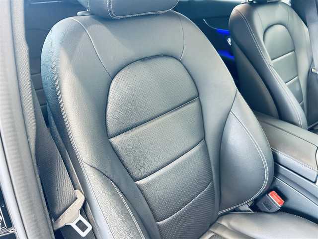 メルセデス・ベンツ Ｃ２００ ワゴン ローレウスエディション 大阪府 2020(令2)年 4.8万km オブシディアンブラック ワンオーナー/レーダーセーフティ/HUD/ACC/黒革/メモリ付きパワーシート/シートヒーター/純正ナビ/TV/バックカメラ/applecarplay/純正18インチAW/LEDヘッドライト/アンビエントライト/電動リアゲート/ワイヤレス充電/ブラインドスポット