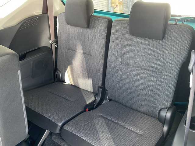 トヨタ シエンタ X 沖縄県 2018(平30)年 3.8万km ラディアントグリーンM 禁煙車　/純正ナビ　ワンセグＴＶ　Ｂｌｕｅｔｏｏｔｈ　/バックカメラ　/片側パワースライドドア　/トヨタセーフティセンス　/ステアリングスイッチ　/ウインカードアミラー　/キーレスエントリー