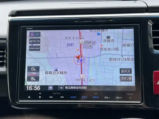 ホンダ ステップワゴン スパーダ クールスピリット 埼玉県 2017(平29)年 10.2万km ホワイトオーキッドパール ワンオーナー/Honda SENSING/・衝突軽減ブレーキ (CMBS)/・路外逸脱抑制機能/・渋滞追従機能付アダプティブクルーズコントロール/　 (ACC)/・車線維持支援システム (LKAS)/純正9インチメモリナビ　（VXM-175VFNi）/DTV/CD/DVD/BT/USB/iPod/AUX/AppleCarPlay/SD/SDREC/両側パワースライドドア/パドルシフト/前席ヒートシーター/純正ビルトインETC　/社外前後ドライブレコーダー（CSD-790FHG）/スマートキー/スペアキー/VSA（ビークルスタビリティアシスト）/　・ABS機能　/　・TCS（トラクションコントロールシステム）機能/　・横滑り抑制機能/盗難防止装置　/アイドリングストップ