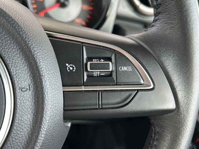 スズキ ジムニー XC 静岡県 2022(令4)年 2.3万km ジャングルグリーン スズキセーフティサポート/・衝突軽減ブレーキ/・レーンキープアシスト/純正ナビ/・フルセグTV/・CD/DVD/Bluetooth/ラジオ/主要装備/・バックカメラ　/・ドライブレコーダー前後　/・ステアリングリモコン　/・ＥＴＣ/・クルーズコントロール　/・シートヒーター　/・革巻きステアリング　/・オートライト