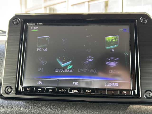スズキ ジムニー XC 静岡県 2022(令4)年 2.3万km ジャングルグリーン スズキセーフティサポート/・衝突軽減ブレーキ/・レーンキープアシスト/純正ナビ/・フルセグTV/・CD/DVD/Bluetooth/ラジオ/主要装備/・バックカメラ　/・ドライブレコーダー前後　/・ステアリングリモコン　/・ＥＴＣ/・クルーズコントロール　/・シートヒーター　/・革巻きステアリング　/・オートライト