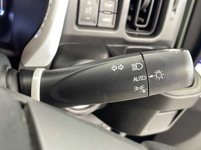 スズキ ハスラー HYBRID G 愛知県 2020(令2)年 4.7万km クールカーキPM 社外メモリーナビゲーション/【Bluetooth/フルセグTV/CD/DVD/USB】/デュアルカメラブレーキシステム/クリアランスソナー/アイドリングストップ/横滑り防止装置/レーンアシスト/前席シートヒーター/オートエアコン/ステアリングリモコン/プッシュスタート/レベライザーヘッドライト/オートライト/スマートキー/スペアキー