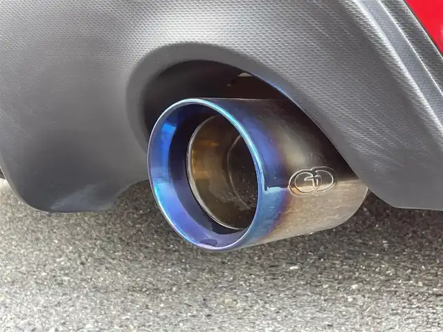 トヨタ ８６ GT 三重県 2013(平25)年 12.1万km ライトニングレッド (株)IDOMが運営する【じしゃロン四日市店】の自社ローン専用車両になります。こちらは現金またはオートローンご利用時の価格です。自社ローンご希望の方は別途その旨お申付け下さい/社外SDナビ/（AM/FM/CD/DVD/Bluetooth）/バックカメラ/モデリスタエアロ/パドルシフト/ガナドール製マフラー/社外AW（ENKEI）/純正フロアマット/スマートキー /AAC/オートライト