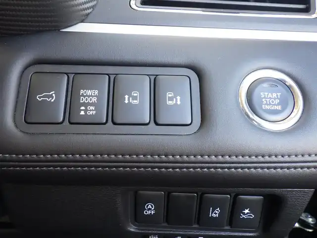 三菱 デリカＤ：５ P 千葉県 2023(令5)年 1.9万km アメジストブラック ・純正10インチナビ/CD/DVD/USB/Bluetooth/TV/・全方位カメラ/・ステアリングヒーター/・前席シートヒーター/・両側パワースライドドア/・パワーバックドア/・e-Assist/・衝突被害軽減システム/・誤発進抑制機能/・車線逸脱警報システム/・ブラインドスポットモニター/・レーンチェンジアシスト機能/・リヤクロストラフィックアラート/・レーダークルーズコントロール/・ブラインドソナー/・電動サイドステップ/・ドライブレコーダー/・ETC/・LEDヘッドランプ/・18インチ純正アルミホイール/・フロアマット