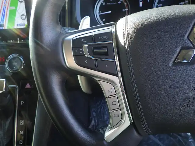 三菱 デリカＤ：５ P 千葉県 2023(令5)年 1.9万km アメジストブラック ・純正10インチナビ/CD/DVD/USB/Bluetooth/TV/・全方位カメラ/・ステアリングヒーター/・前席シートヒーター/・両側パワースライドドア/・パワーバックドア/・e-Assist/・衝突被害軽減システム/・誤発進抑制機能/・車線逸脱警報システム/・ブラインドスポットモニター/・レーンチェンジアシスト機能/・リヤクロストラフィックアラート/・レーダークルーズコントロール/・ブラインドソナー/・電動サイドステップ/・ドライブレコーダー/・ETC/・LEDヘッドランプ/・18インチ純正アルミホイール/・フロアマット