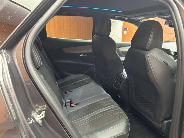プジョー ３００８ GT ブルー HDi 千葉県 2021(令3)年 4.7万km プラチナグレー パノラマＳＲ　/ＡＣＣ　/半革　/ＴＶ　/Ｂカメラ　/ＣａｒＰｌａｙ　/Ｂｌｕｅｔｏｏｔｈ接続　/ハンズフリーパワーバックドア　/シートヒーター　/ＬＥＤライト　/オートハイビーム　/衝突軽減Ｂ　/ＢＳＭ　/ＬＫＡ　/ドラレコ