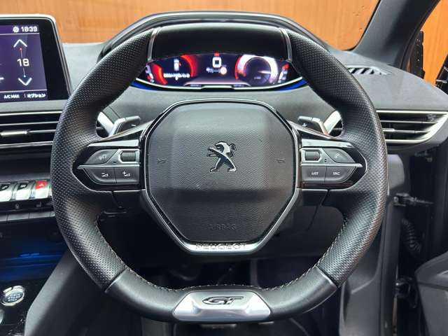 プジョー ３００８ GT ブルー HDi 千葉県 2021(令3)年 4.7万km プラチナグレー パノラマＳＲ　/ＡＣＣ　/半革　/ＴＶ　/Ｂカメラ　/ＣａｒＰｌａｙ　/Ｂｌｕｅｔｏｏｔｈ接続　/ハンズフリーパワーバックドア　/シートヒーター　/ＬＥＤライト　/オートハイビーム　/衝突軽減Ｂ　/ＢＳＭ　/ＬＫＡ　/ドラレコ