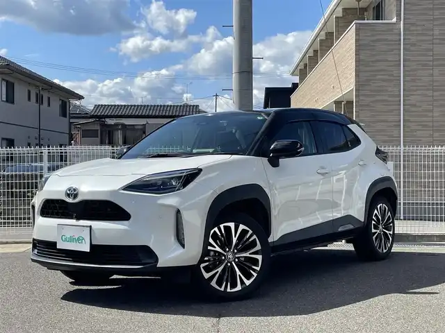 トヨタ ヤリスクロス ハイブリッド Z 福島県 2020(令2)年 3.6万km ブラックマイカ/ホワイトパールクリスタルシャイン 2トーン ワンオーナー/純正ディスプレイオーディオ/ラジオ/BT/USB/Miracast/フルセグTV/純正18インチAW(社外AW＋冬タイヤ積込)/Toyota Safety Sense/レーダークルーズコントロール/プリクラッシュセーフティ/パノラミックビューモニター/ブラインドスポットモニター/クリアランスソナー/ハーフレザーシート/パワーシート/シートヒーター/オートハイビーム/LEDヘッドライト/ビルトインETC 2.0/USB充電ポート/ドライブレコーダー/プッシュスタート/ドアバイザー/フロアマット