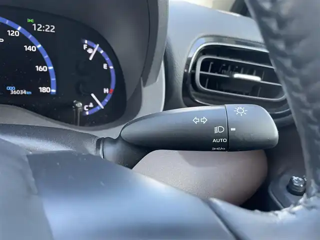 トヨタ ヤリスクロス ハイブリッド Z 福島県 2020(令2)年 3.6万km ブラックマイカ/ホワイトパールクリスタルシャイン 2トーン ワンオーナー/純正ディスプレイオーディオ/ラジオ/BT/USB/Miracast/フルセグTV/純正18インチAW(社外AW＋冬タイヤ積込)/Toyota Safety Sense/レーダークルーズコントロール/プリクラッシュセーフティ/パノラミックビューモニター/ブラインドスポットモニター/クリアランスソナー/ハーフレザーシート/パワーシート/シートヒーター/オートハイビーム/LEDヘッドライト/ビルトインETC 2.0/USB充電ポート/ドライブレコーダー/プッシュスタート/ドアバイザー/フロアマット