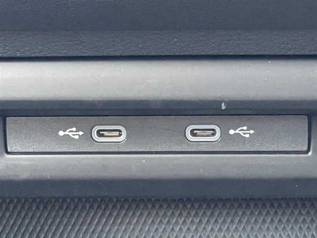 フォルクスワーゲン ＶＷ ゴルフ TDI アクティブアドバンス 鹿児島県 2023(令5)年 1.8万km 黒 ワンオーナー /純正ナビ/バックカメラ/Bluetoothオーディオ/前後ドライブレコーダー/追従型クルーズコントロール/前席シートヒーター/ステアリングヒーター/レーンキープアシスト/リヤトラフィックアラート/サイドアシスト/ETC2.0/コーナーセンサー/プッシュスタート/スマートキー/USB端子/アイドリングストップ/新車時保証書/取扱説明書/記録簿R6.R7あり