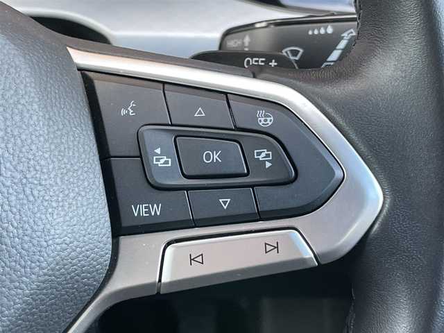 フォルクスワーゲン ＶＷ ゴルフ TDI アクティブアドバンス 鹿児島県 2023(令5)年 1.8万km 黒 ワンオーナー /純正ナビ/バックカメラ/Bluetoothオーディオ/前後ドライブレコーダー/追従型クルーズコントロール/前席シートヒーター/ステアリングヒーター/レーンキープアシスト/リヤトラフィックアラート/サイドアシスト/ETC2.0/コーナーセンサー/プッシュスタート/スマートキー/USB端子/アイドリングストップ/新車時保証書/取扱説明書/記録簿R6.R7あり