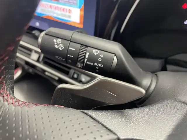 レクサス ＲＸ 350 Fスポーツ 埼玉県 2024(令6)年 2.2万km ホワイトノーヴァガラスフレーク パノラマルーフ　メーカーナビ　パノラミックビューモニター　ＢＳＭ　ＨＵＤ　赤ハーフレザー　デジタルインナーミラー　ビルトインＥＴＣ２．０　メモリシート　ステアリングヒーター　オレンジブレーキャリパー