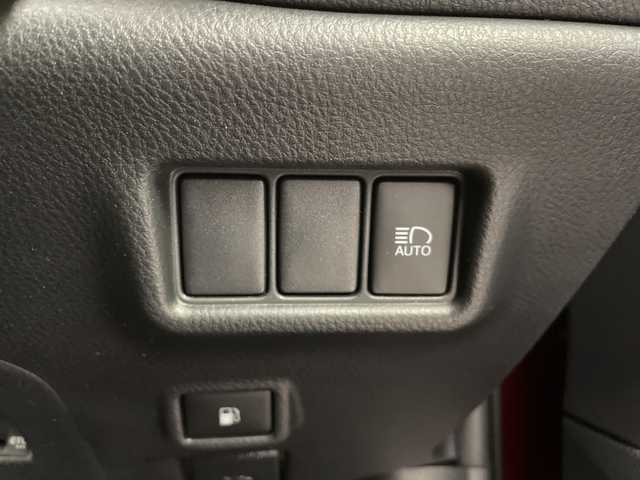 トヨタ Ｃ－ＨＲ G－T 道央・札幌 2017(平29)年 3.8万km センシュアルレッドマイカ ・４WD/ターボ/寒冷地仕様/・トヨタセーフティセンス/・プリクラッシュセーフティ/・レーダークルーズコントロール/・純正9インチディーラーOPナビ/・DVD.CD.SD.Bluetooth.フルセグ/・バックカメラ/・レザーシート/D.N席シートヒーター/・ブラインドスポットモニター/・LEDライト/オートハイビーム/・ドライブレコーダー/・ビルトインETC/・スマートキー/プッシュスタート