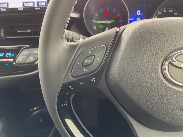 トヨタ Ｃ－ＨＲ G－T 道央・札幌 2017(平29)年 3.8万km センシュアルレッドマイカ ・４WD/ターボ/寒冷地仕様/・トヨタセーフティセンス/・プリクラッシュセーフティ/・レーダークルーズコントロール/・純正9インチディーラーOPナビ/・DVD.CD.SD.Bluetooth.フルセグ/・バックカメラ/・レザーシート/D.N席シートヒーター/・ブラインドスポットモニター/・LEDライト/オートハイビーム/・ドライブレコーダー/・ビルトインETC/・スマートキー/プッシュスタート