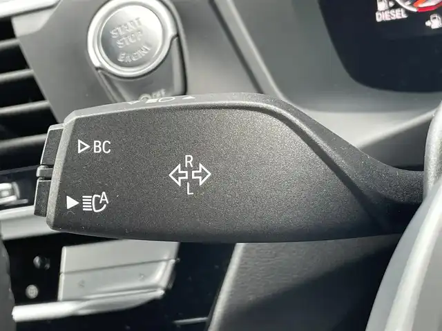 ＢＭＷ Ｘ３ xDrive20d Mスポーツ 香川県 2021(令3)年 3.1万km 白 インテリジェントセーフティー/レーンアシスト/ブラインドスポットモニター/F/Rドライブレコーダー/ハーフレザーシート/D/Nシートヒーター/純正ナビ/地デジ/BT/USB/AppleCarPlay/ワイヤレス充電/ヘッドアップディスプレイ/スマートキー/ACC/パドルシフト/純正19インチアルミ/コーナーセンサー/全方位/バックカメラ
