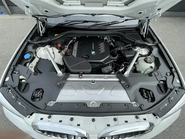 ＢＭＷ Ｘ３ xDrive20d Mスポーツ 香川県 2021(令3)年 3.1万km 白 インテリジェントセーフティー/レーンアシスト/ブラインドスポットモニター/F/Rドライブレコーダー/ハーフレザーシート/D/Nシートヒーター/純正ナビ/地デジ/BT/USB/AppleCarPlay/ワイヤレス充電/ヘッドアップディスプレイ/スマートキー/ACC/パドルシフト/純正19インチアルミ/コーナーセンサー/全方位/バックカメラ