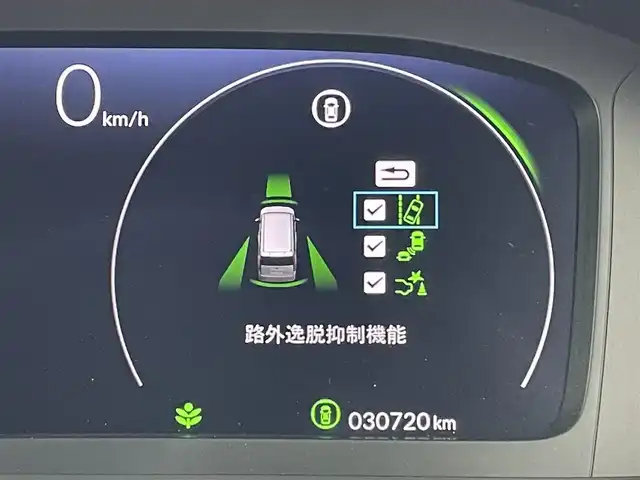ホンダ ステップワゴン スパーダ eHEV プレミアムライン 東京都 2023(令5)年 3.1万km プラチナホワイトパール 純正11.4型ホンダコネクトナビ＆地デジ/・BluetoothＡｕｄｉｏ/USB/・AppleCarPlay＆AndroidAuto/・ＣＤ/DVD再生可/ＬＥＤヘッドライト/マルチビューカメラ/ホンダセンシング/（安全運転支援システム）/・衝突軽減ブレーキ/・後方誤発進抑制機能/・歩行者事故低減ステアリング/・渋滞追従機能付きアダプティブクルーズコントロール/・車線維持支援システム/・先行車発進お知らせ機能/・オートハイビーム/・誤発進抑制機能/・近距離衝突軽減ブレーキ/・路外逸脱抑制機能/・標識認識機能/ブラインドスポット/パーキングセンサー/シートヒーター/両側電動スライドドア/パワーバックドア/ETC/スマートキー