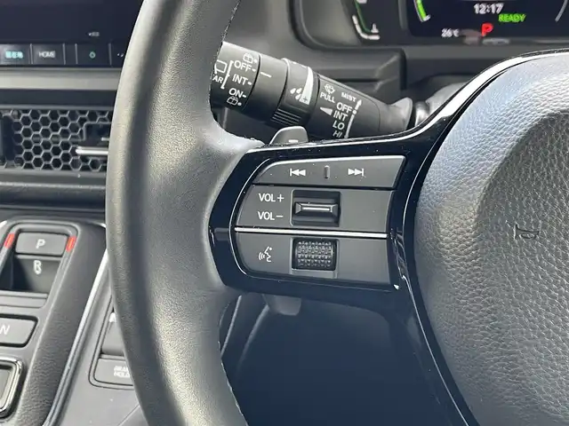 ホンダ ステップワゴン スパーダ eHEV プレミアムライン 東京都 2023(令5)年 3.1万km プラチナホワイトパール 純正11.4型ホンダコネクトナビ＆地デジ/・BluetoothＡｕｄｉｏ/USB/・AppleCarPlay＆AndroidAuto/・ＣＤ/DVD再生可/ＬＥＤヘッドライト/マルチビューカメラ/ホンダセンシング/（安全運転支援システム）/・衝突軽減ブレーキ/・後方誤発進抑制機能/・歩行者事故低減ステアリング/・渋滞追従機能付きアダプティブクルーズコントロール/・車線維持支援システム/・先行車発進お知らせ機能/・オートハイビーム/・誤発進抑制機能/・近距離衝突軽減ブレーキ/・路外逸脱抑制機能/・標識認識機能/ブラインドスポット/パーキングセンサー/シートヒーター/両側電動スライドドア/パワーバックドア/ETC/スマートキー