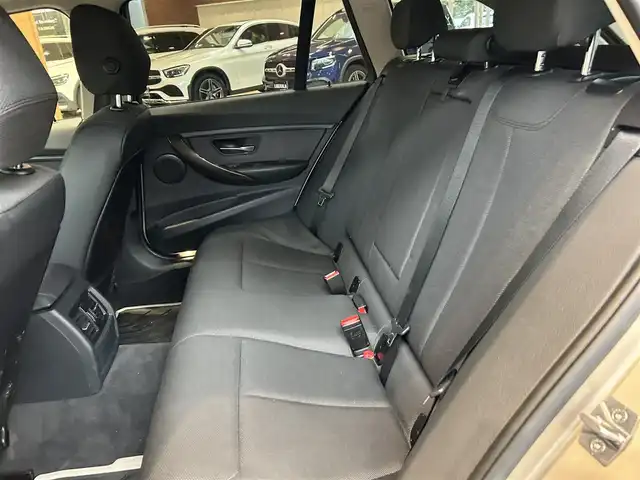 ＢＭＷ ３２０ｉ ツーリング 大阪府 2014(平26)年 5.9万km ゴールド 純正ナビ/バックカメラ/純正17インチAW/HIDヘッドライト/クリアランスソナー/ルーフレール/ハーフ革/パワーシート/Dシートメモリ/クルコン