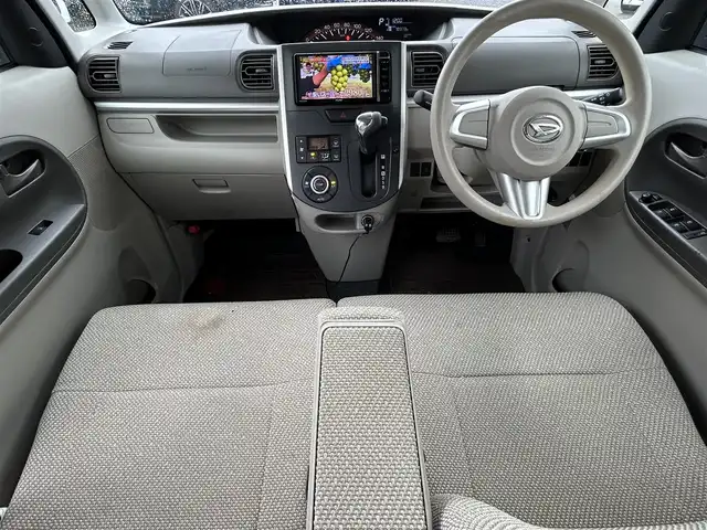 ダイハツ タント X 大分県 2014(平26)年 7.1万km ブライトシルバーメタリック ・1オーナー/・両側パワスラ/・純正ディーラーナビ(AVN-Z03iW)/BT/TV/DS//・ETC/・ドラレコ/・純正フロアマット/・電格ミラー/・オートLEDライト/・Pウィンドウ/・保証書・取説付